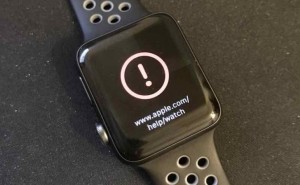 شرطو آبل تسحب تحديث watchOS 3.1.1 لتعطيله الساعات