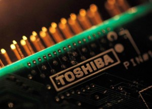 اليابان قد تمنع أي شركة أجنبية تستحوذ على قسم شرائح الذاكرة في توشيبا